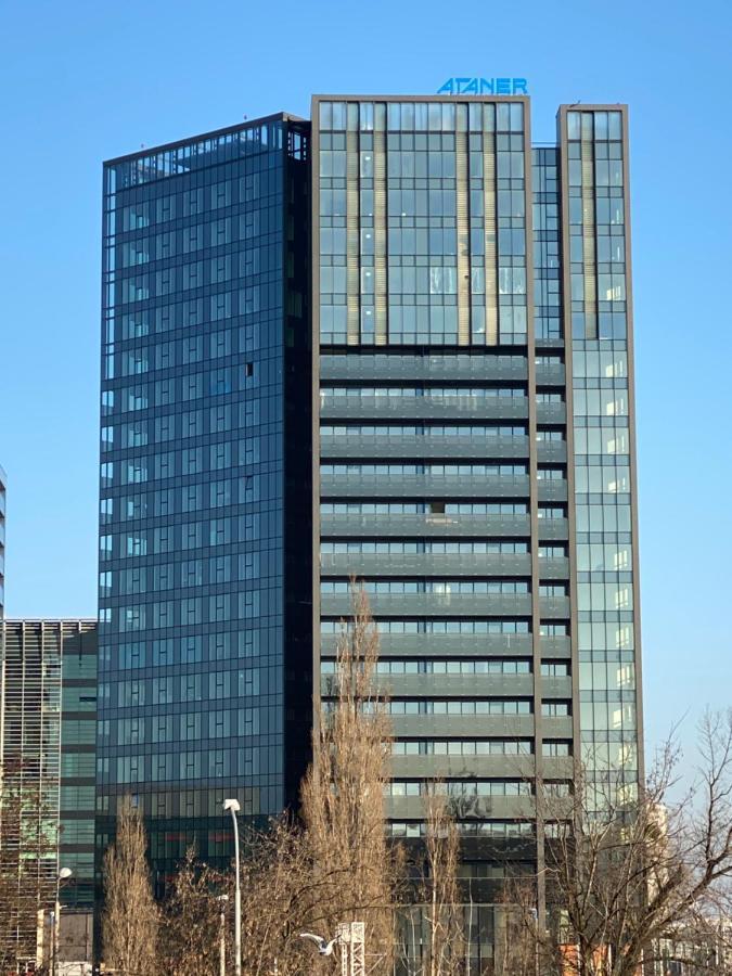 Poznan Apartments Towarowa Екстер'єр фото